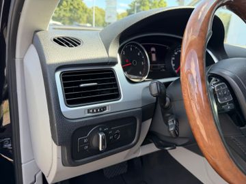 Volkswagen Touareg - 7