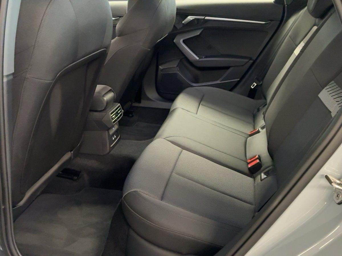 Audi A3 Sportback 30 TDI BUSINESS AHK*360°*SHZ*ACC