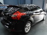 Ford Focous 1.6 EcoBoost - Ford Focus aus 2011: Limousine