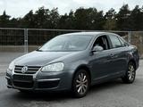 Volkswagen Jetta V Comfortline 2.0 FSI - graue Volkswagen Jetta