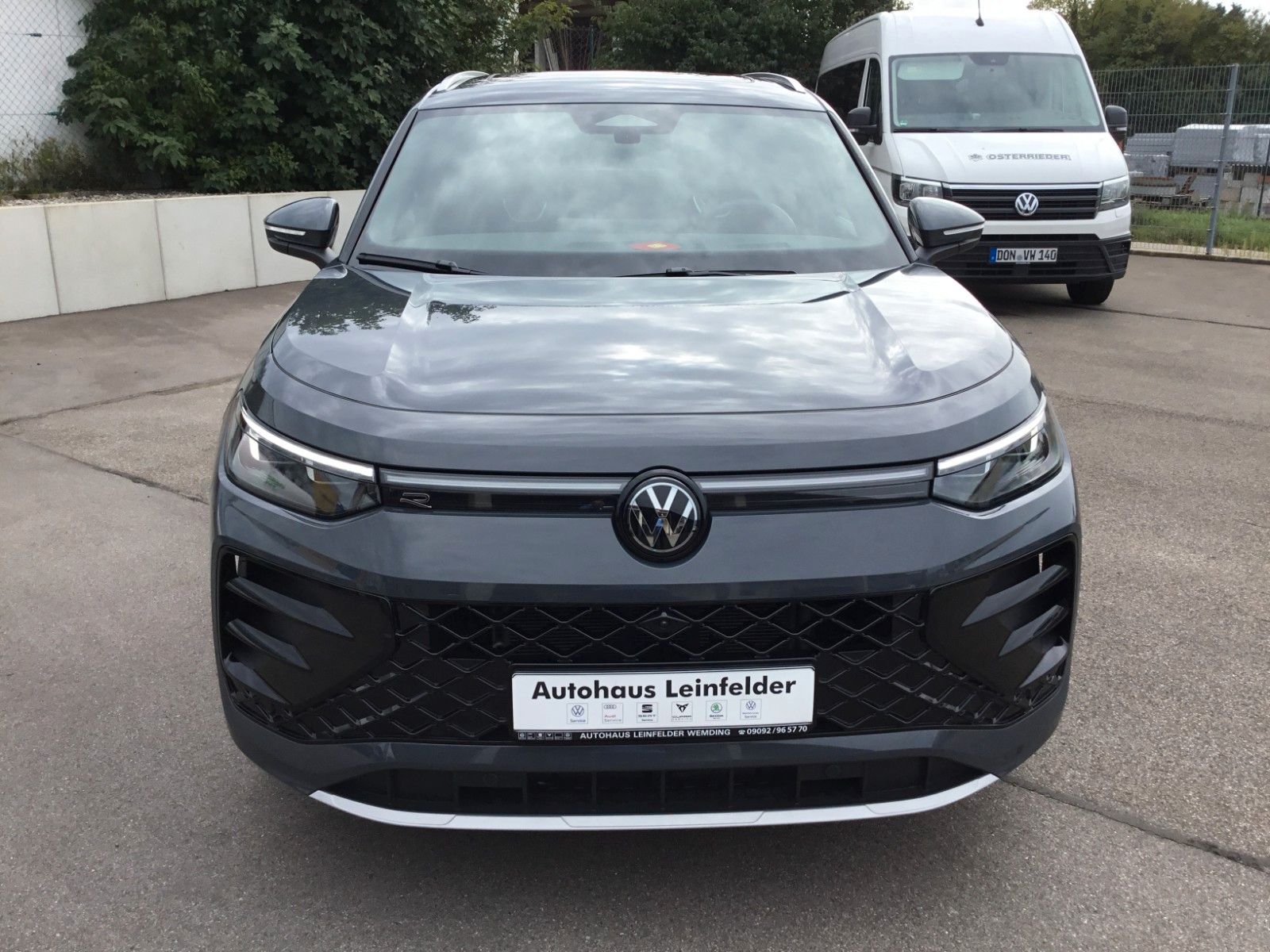 Fahrzeugabbildung Volkswagen Tayron 2.0 TSI DSG 4M R-Line+7S+Pano+AHK+Headup