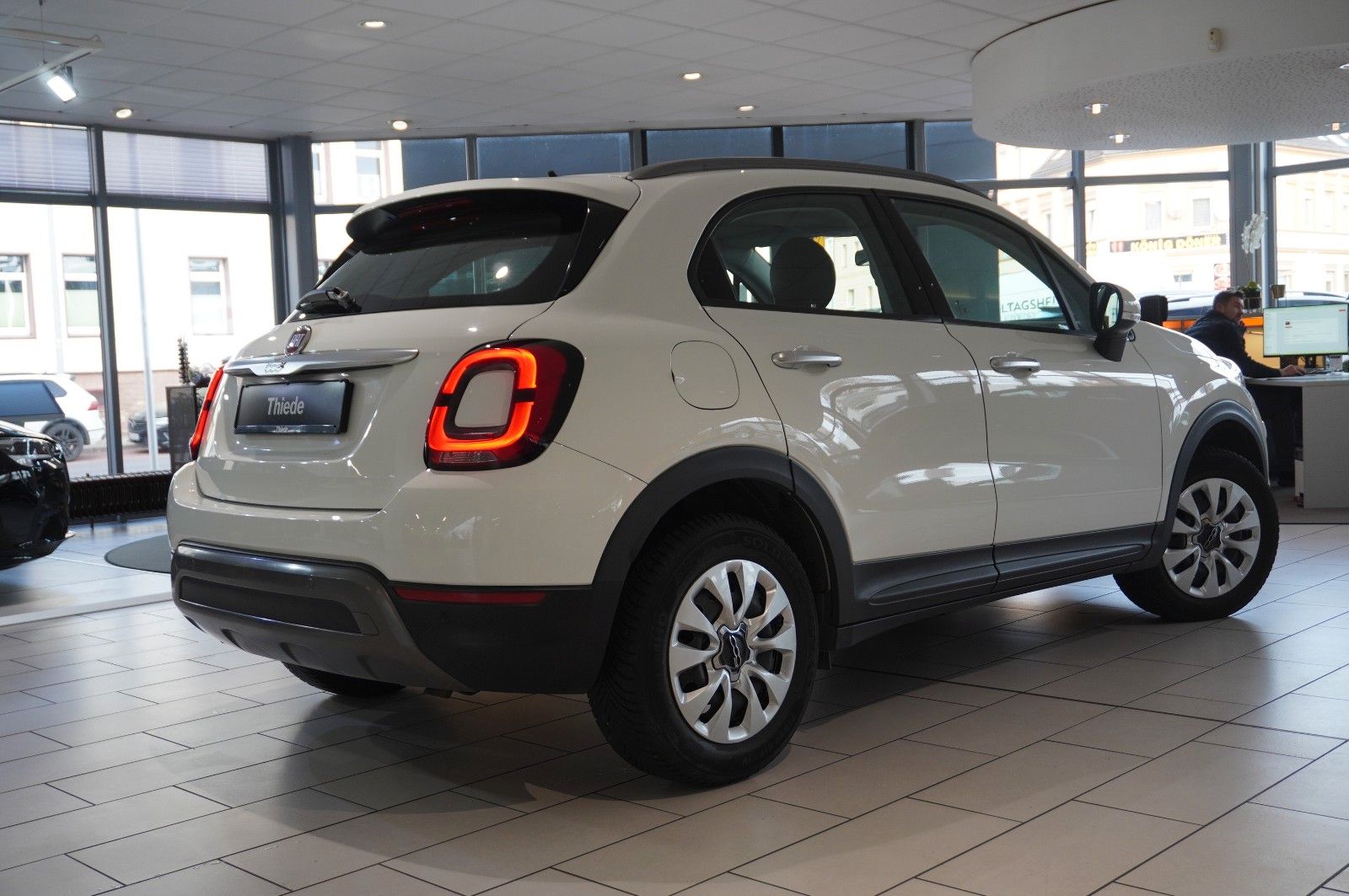 Fahrzeugabbildung Fiat 500X 1.3T CROSS DCT NAVI/LED/PDC/SPORT/TEMP/DAB+