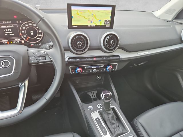 Q2 35 TFSI S tronic S line