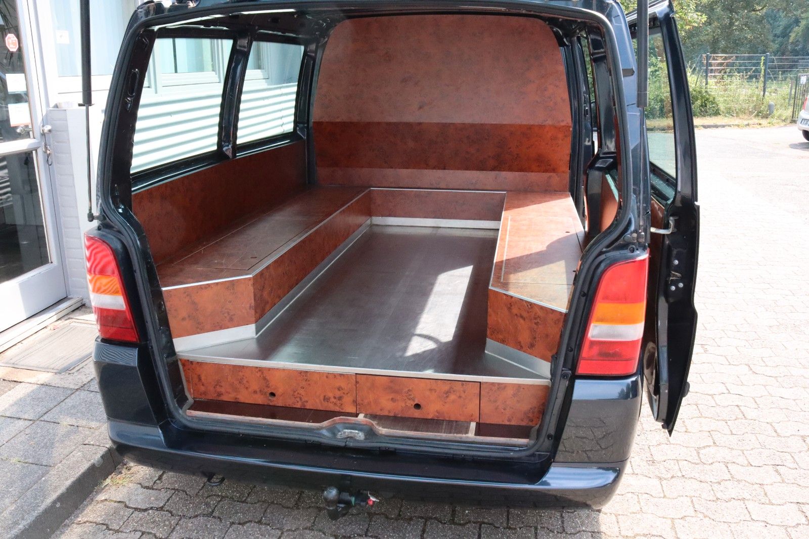 Fahrzeugabbildung Mercedes-Benz VITO 113 AUTOMATIK*KLIMA*BESTATTUNGSFAHRZEUG*TOP
