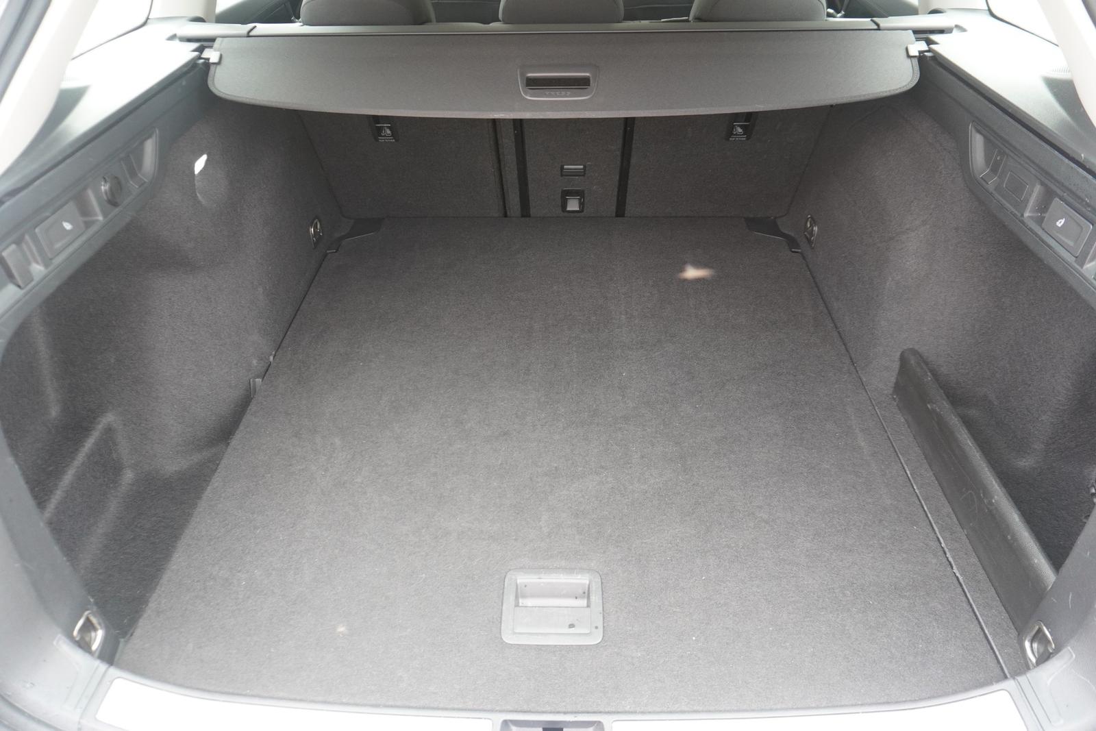 Volkswagen Passat 1.5 eTSI Business LED Navi ACC, миниатюра 8