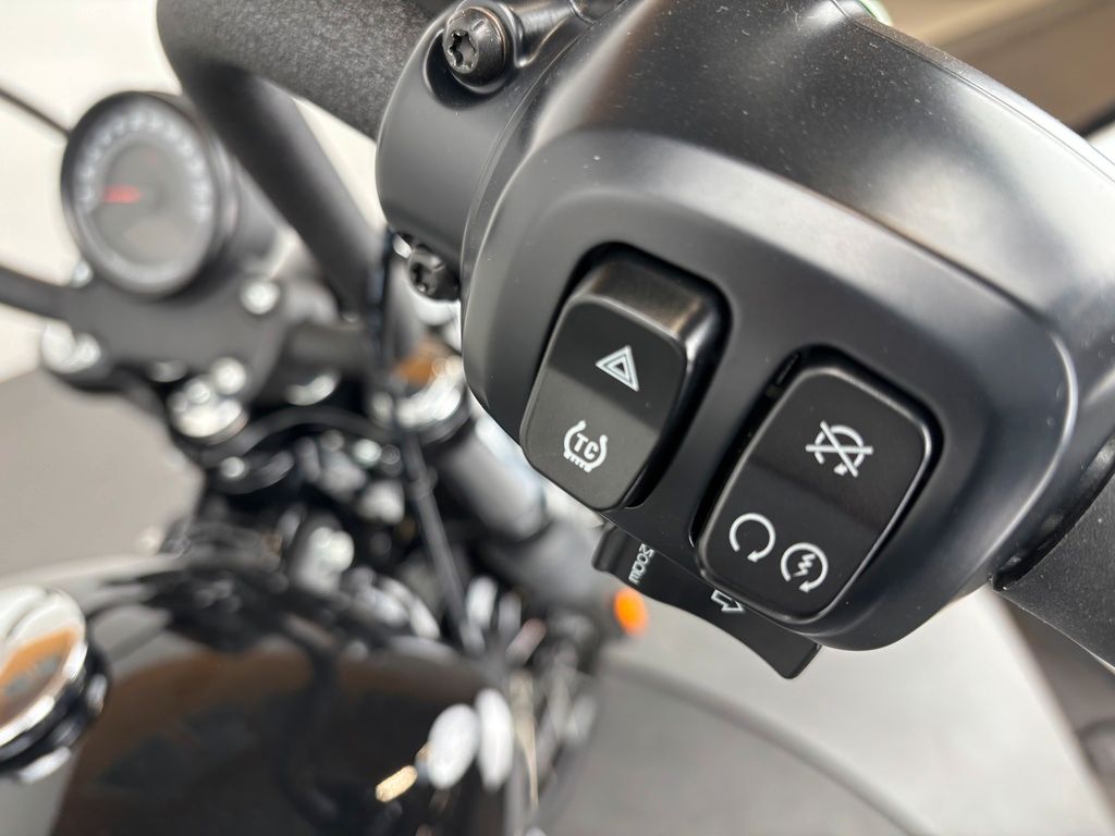Fahrzeugabbildung Harley-Davidson STREET BOB 117 *NEUWERTIG *1.HAND