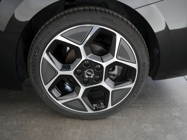 Astra L ST ULTIMATE AT+ANHÄNGERKUPPLUNG+LED MATR