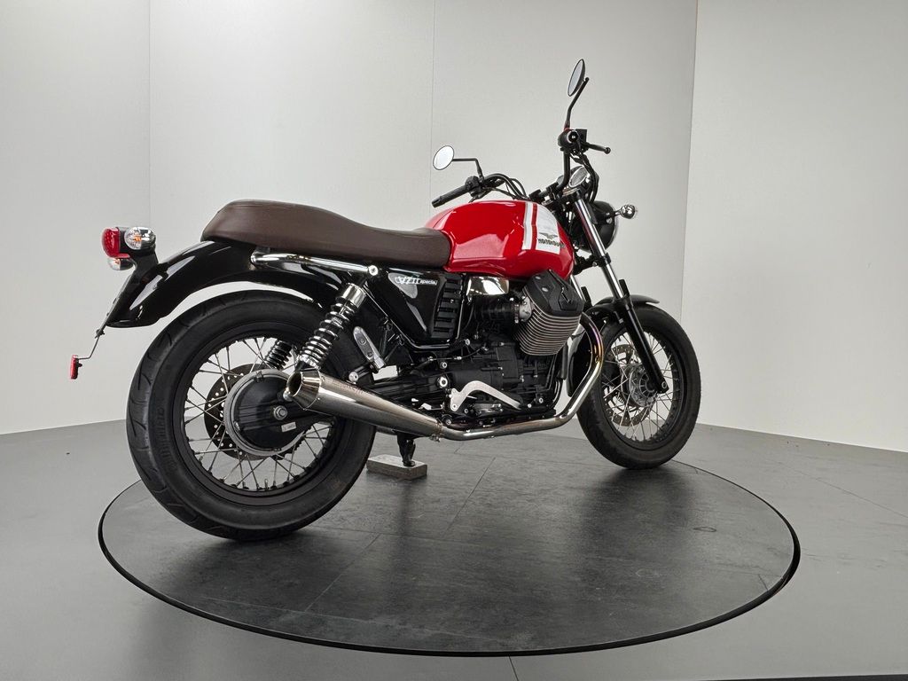 Fahrzeugabbildung Moto Guzzi V7 SPECIAL *MISTRAL-AUSPUFF *TOP-ZUSTAND