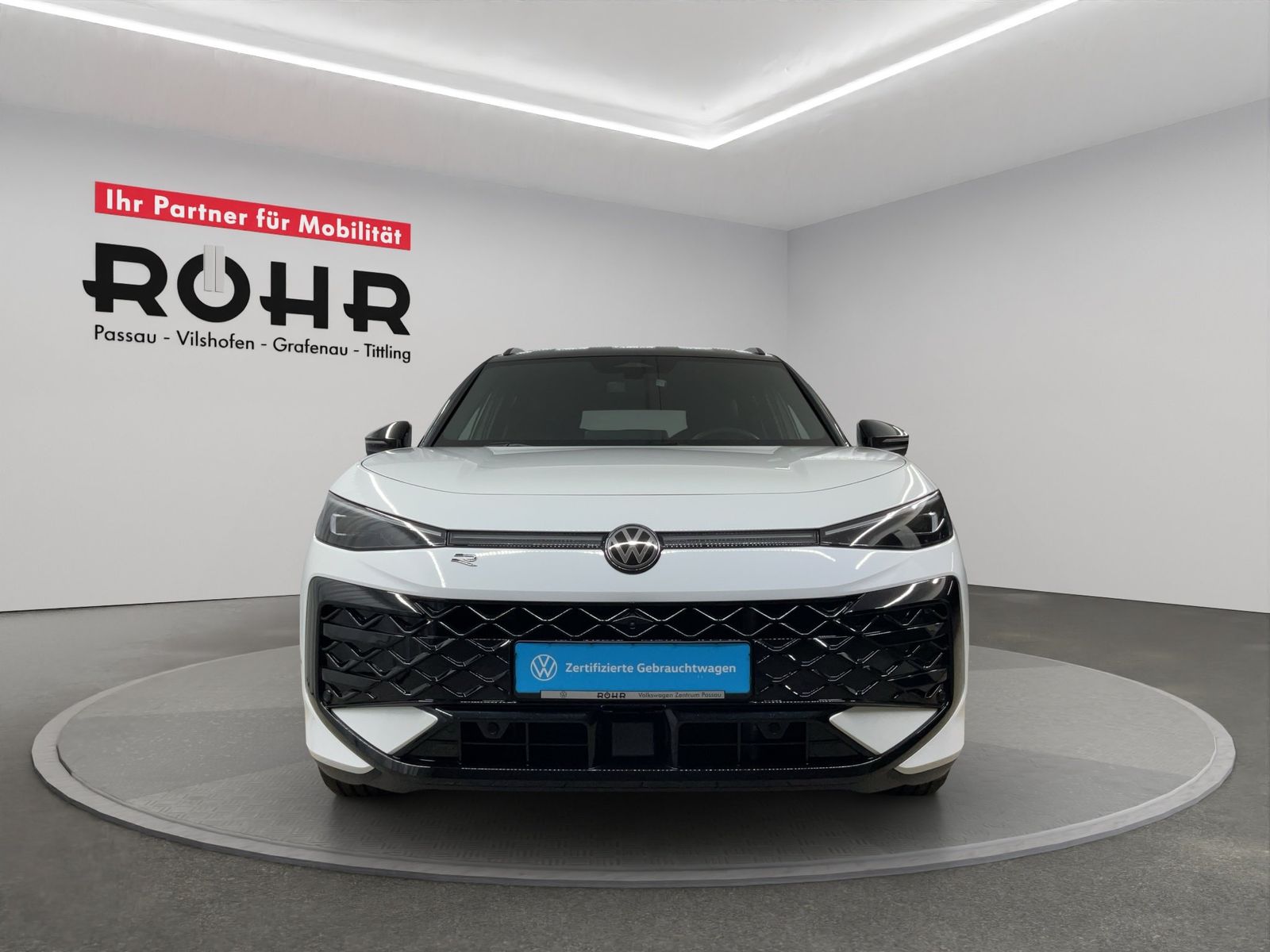 Volkswagen T-Roc R-Line 1.5 eTSI Black 360 ACC HUD Kam foto 2