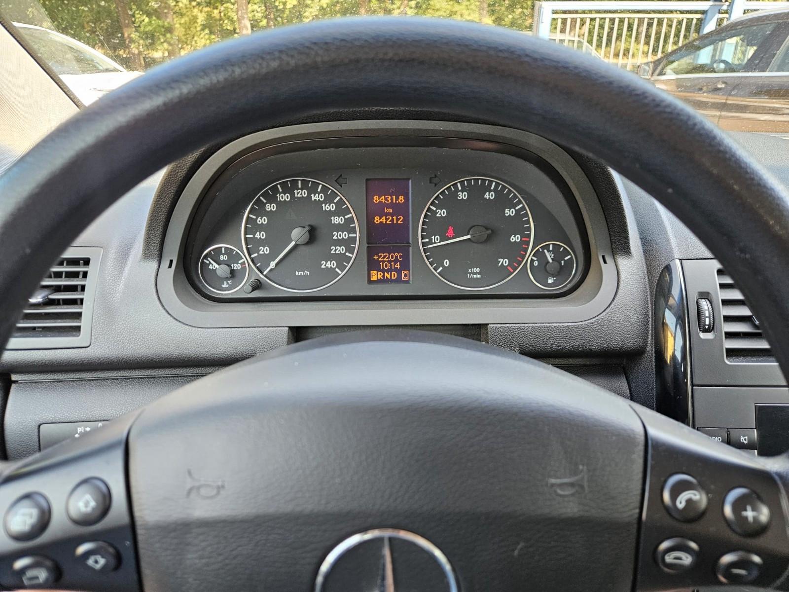 Mercedes-Benz A170 2005 — photo 18