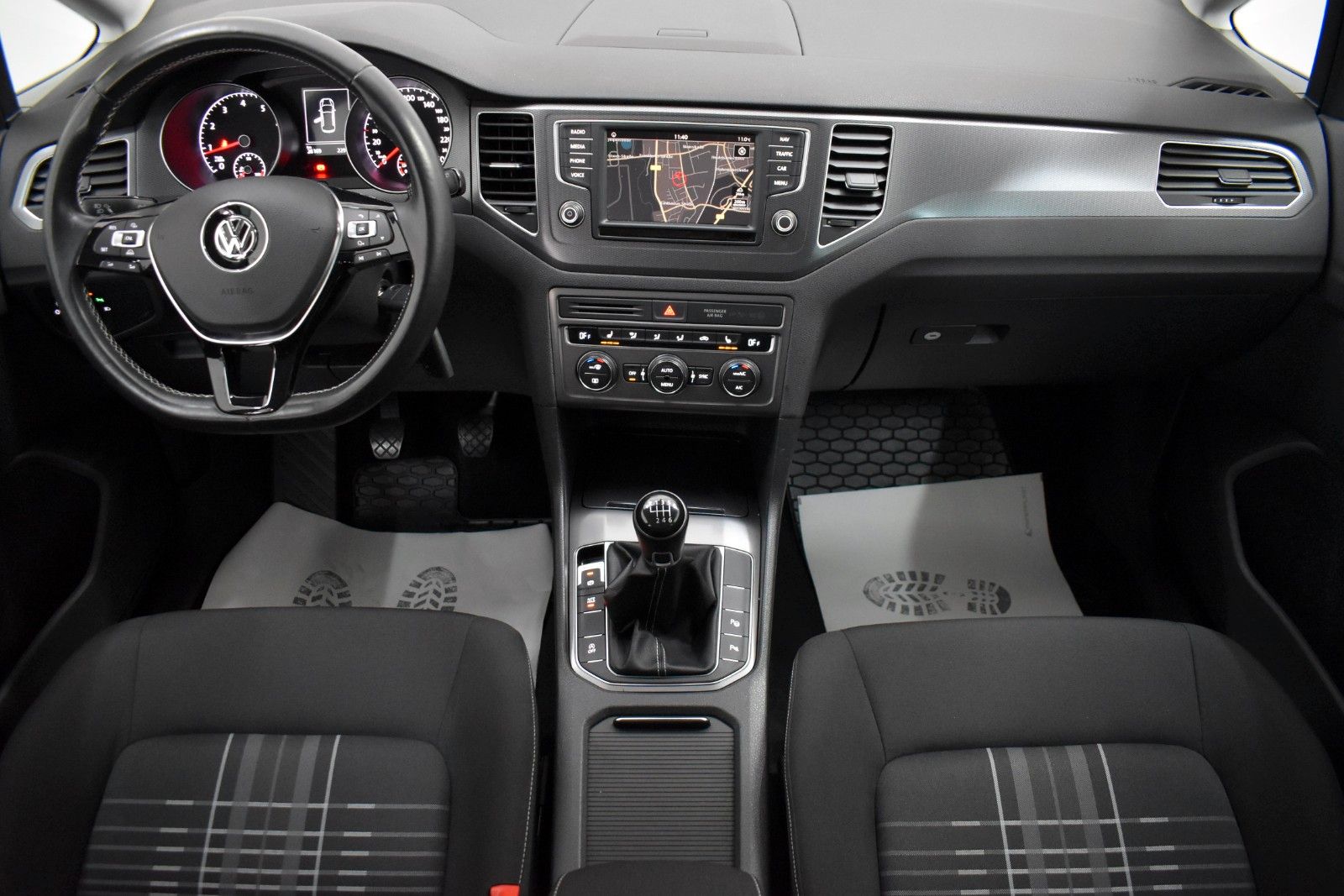 Fahrzeugabbildung Volkswagen Golf Sportsvan Lounge,Kamera,Navi,Park-assist+WR