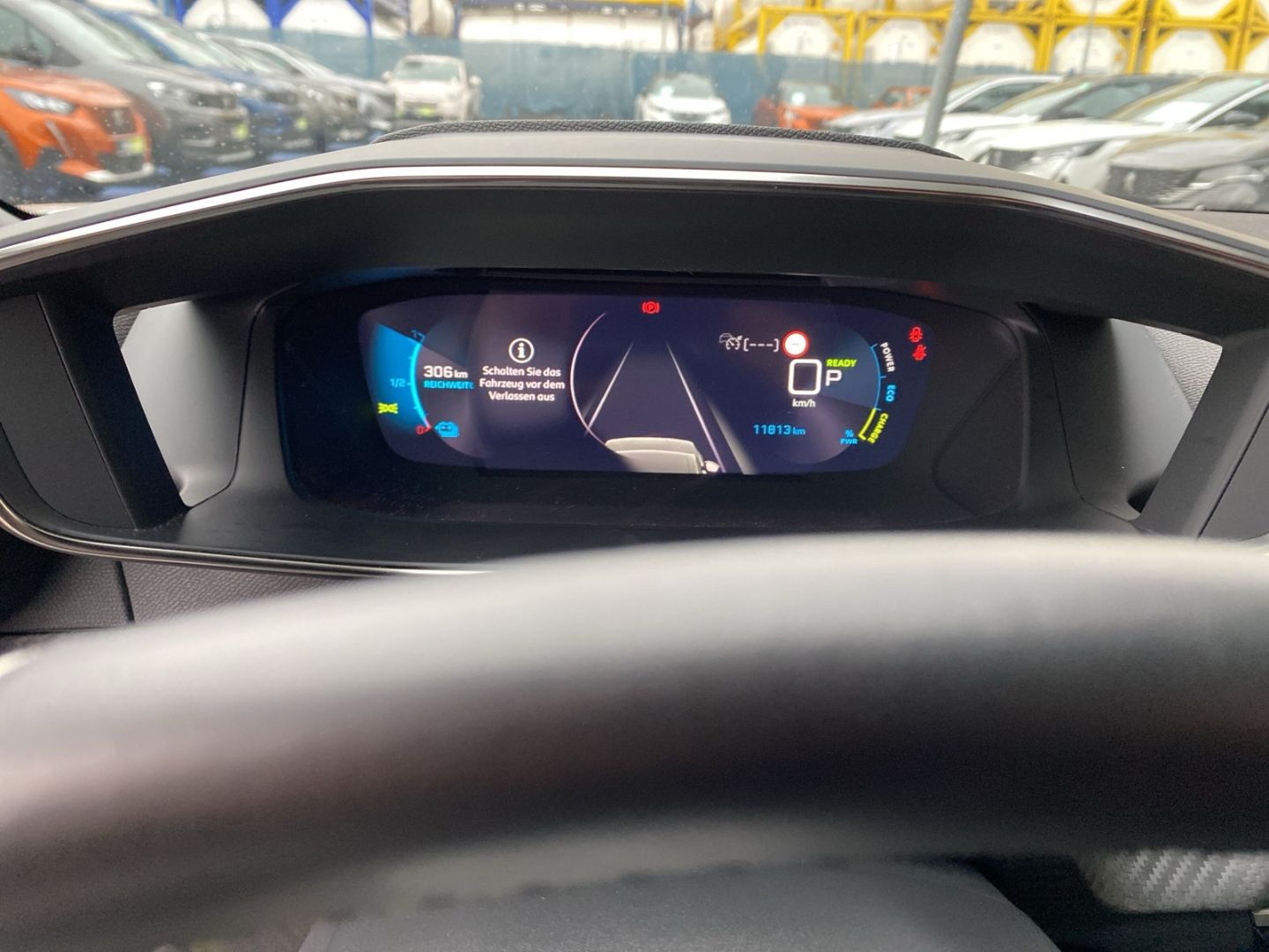 Fahrzeugabbildung Peugeot 2008 e- GT Elektromotor 136