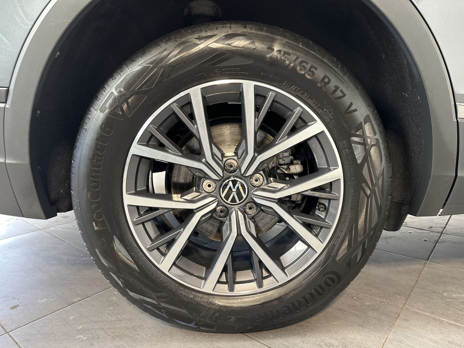Fahrzeugabbildung Volkswagen Tiguan Allspace 2.0 TDI DSG 4M NAV+CARPLAY+VC+PP