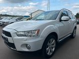 Mitsubishi Outlander 4WD Leder Navi Kamera Keyless SHZ 7-Si - Mitsubishi Outlander aus 2012