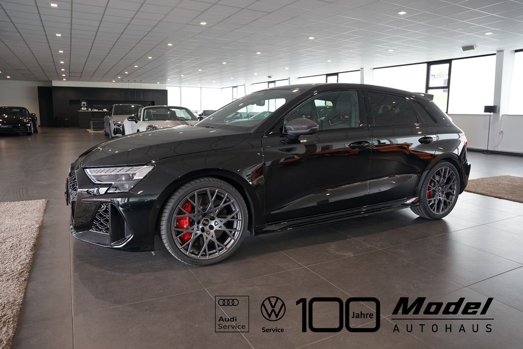 AUDI RS3 Sportback | Panoramic Roof | Bucket Seats | Carbon Fiber AUDI RS3 Sportback | Panoramic Roof | Bucket Seats | Carbon Fiber