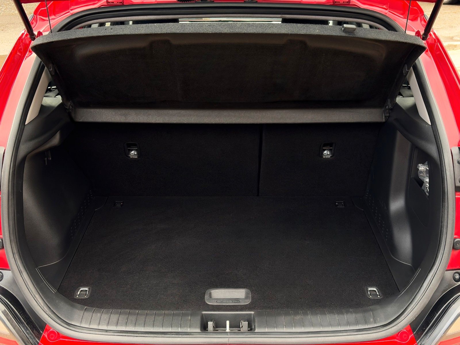 Fahrzeugabbildung Hyundai KONA Select Elektro CarPlay Kamera SHZ LHZ DAB+