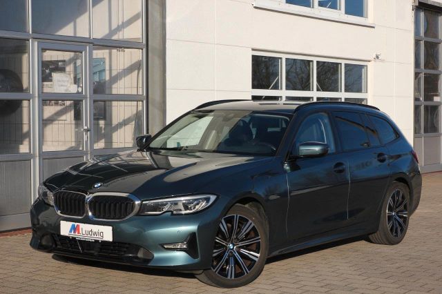 BMW 320d Touring Sport Line ACC LASER RFK HEAD-UP