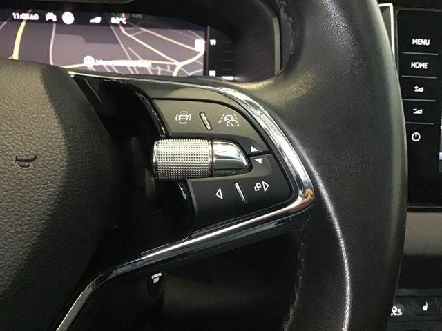 Fahrzeugabbildung Skoda Karoq Style 2.0 TDI 4x4 DSG/AHK/Navi/ACC/360°