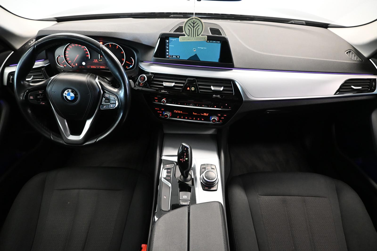 BMW 520 d Lim. *LED *SHZ *KAMERA *VIRTUAL*19ZOLL
