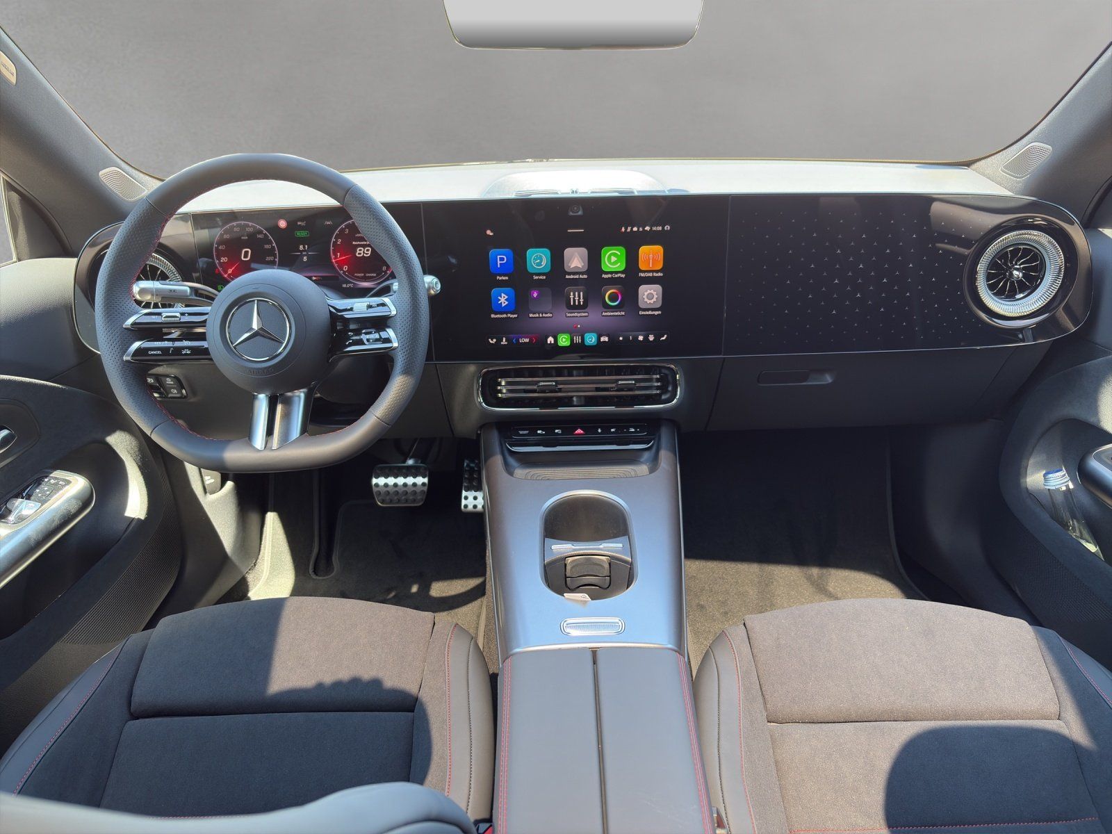 Fahrzeugabbildung Mercedes-Benz NEW! AMG Pano Memory Kamera Ambiente Totwinkel