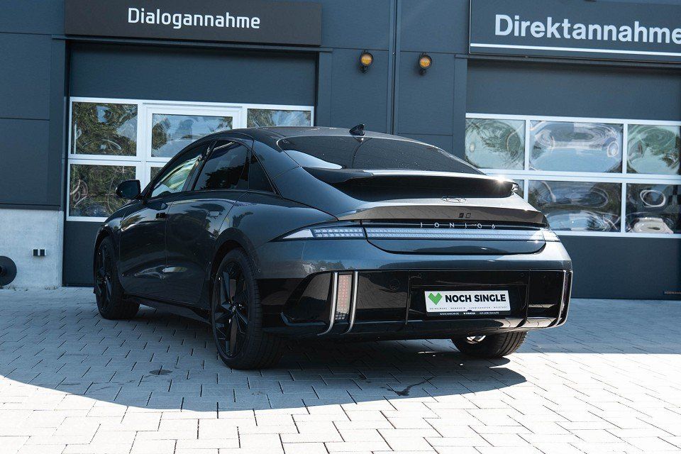 Fahrzeugabbildung Hyundai IONIQ 6 77,4kWh AWD First Edition