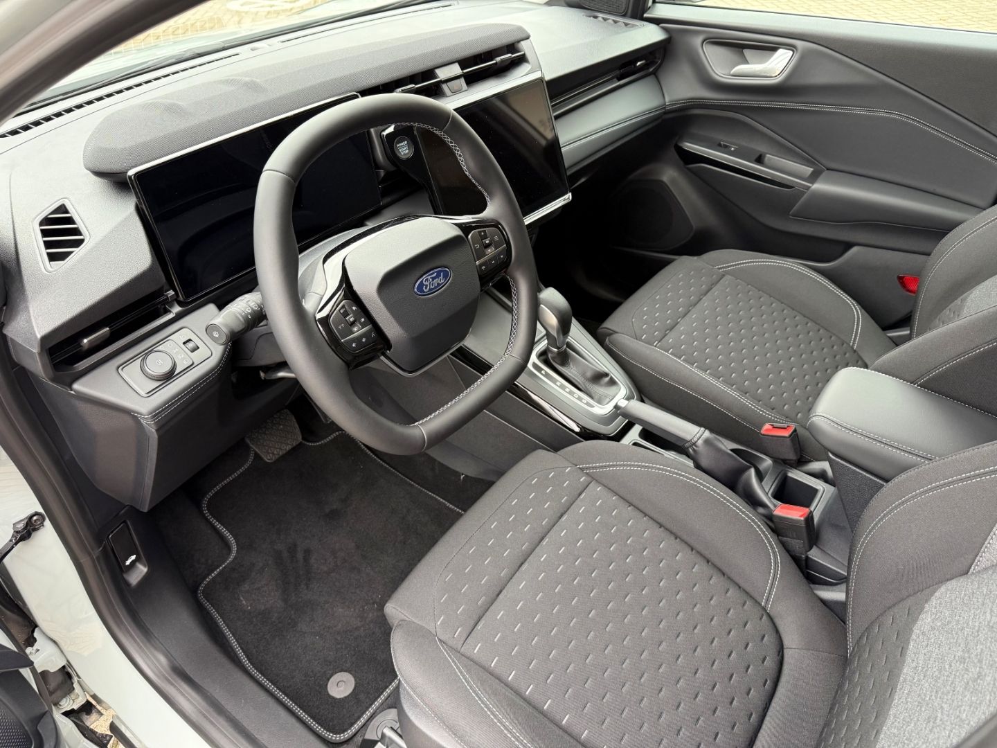 Fahrzeugabbildung Ford Puma Titanium Navi Digitales Cockpit LED Apple C