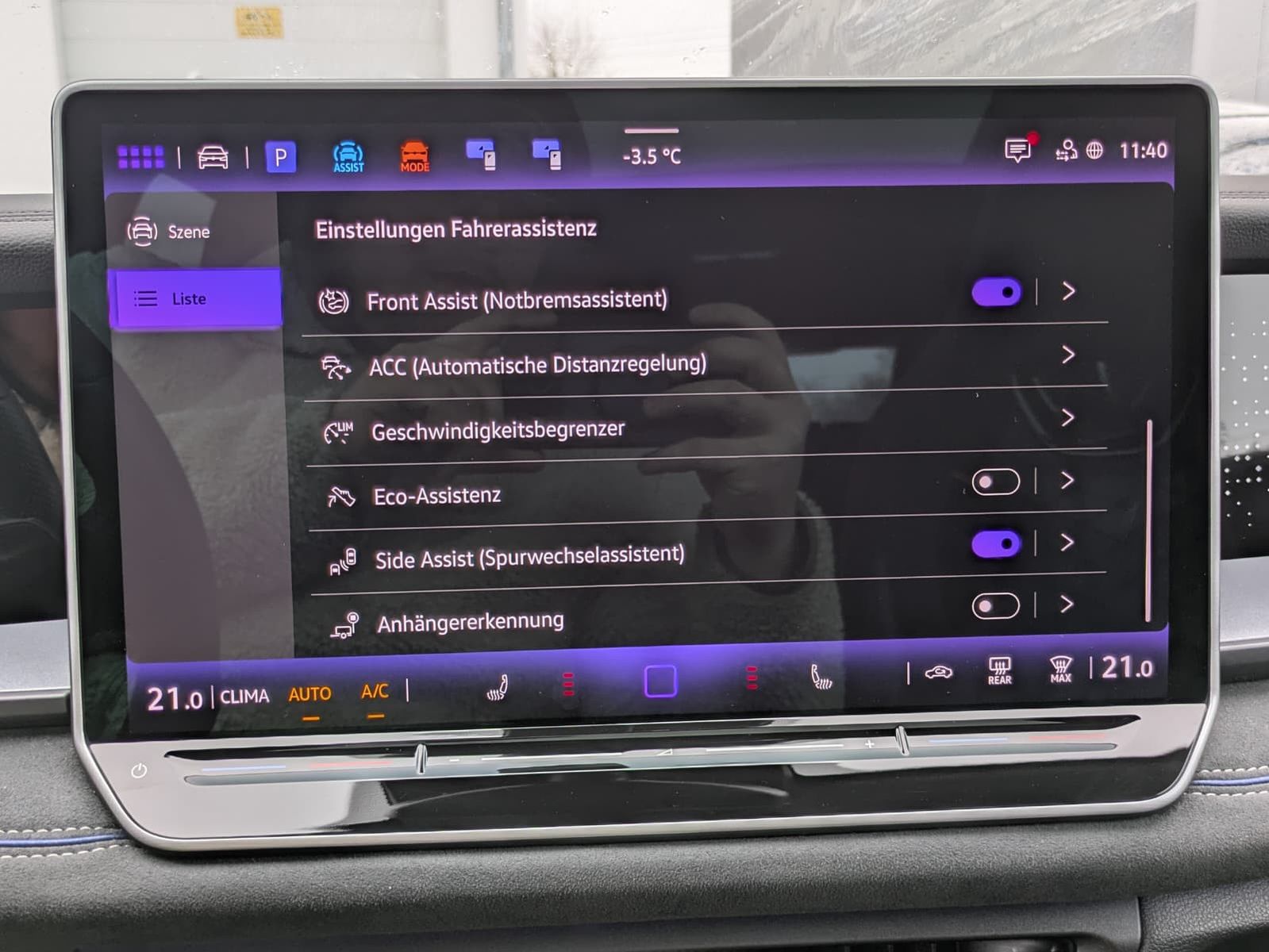 Fahrzeugabbildung Volkswagen Tayron 2.0 TDI 4M R-Line BLACK*7Si*MATRIX*PANO