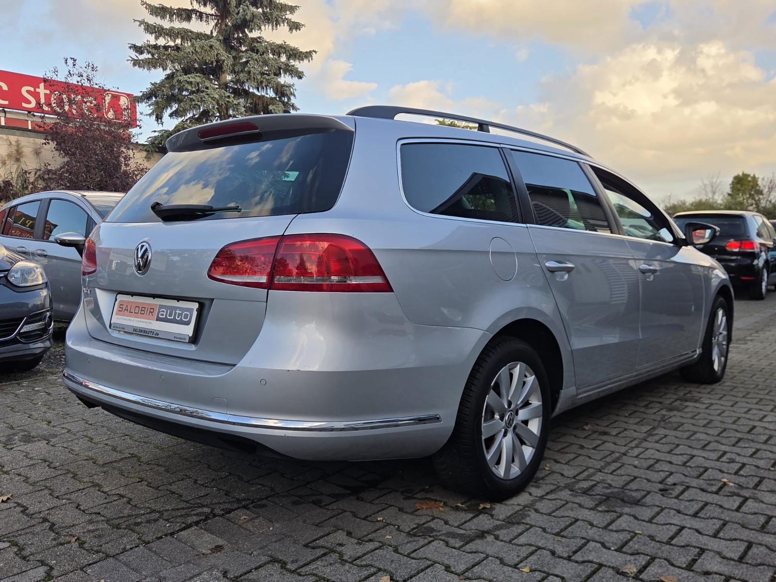 Volkswagen Passat 2012 — photo 8