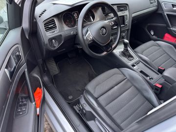 Volkswagen Golf - 5