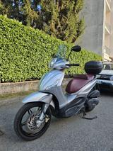 Piaggio Beverly 350 sport touring - PIAGGIO BEVERLY