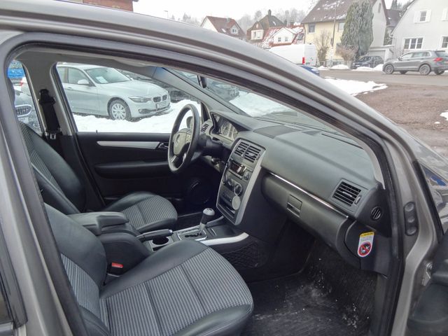 Fahrzeugabbildung Mercedes-Benz B 200/Klima/SitzH/PDC/Automatik/3.Hd/