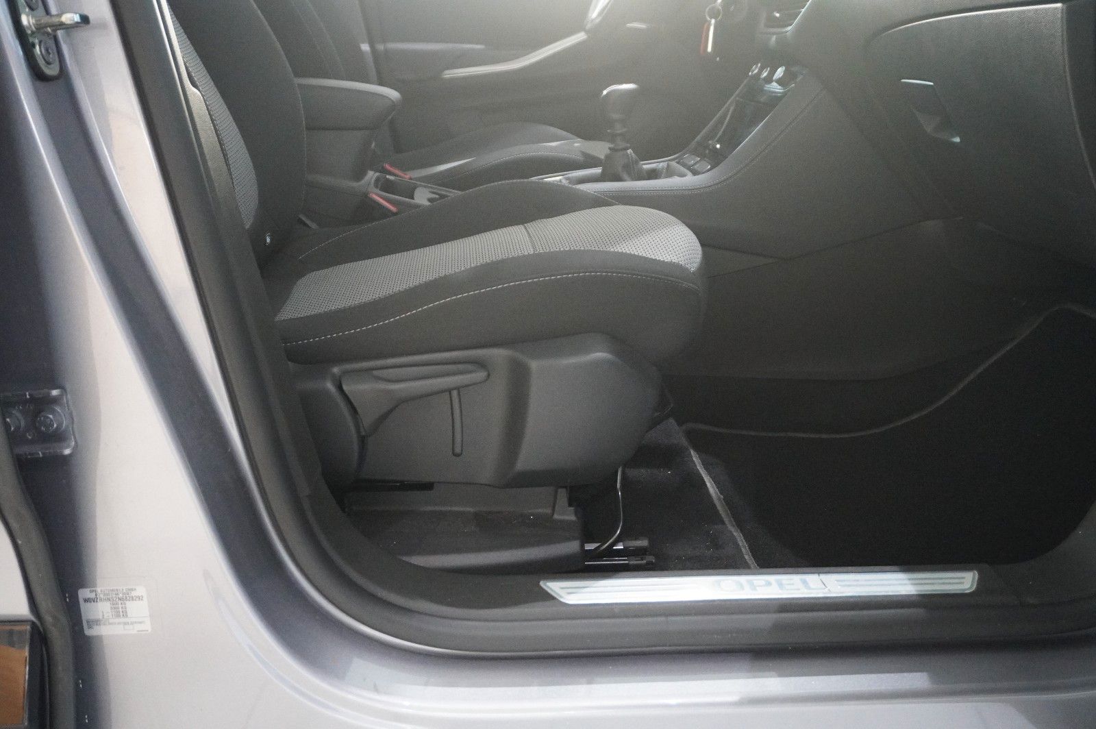Fahrzeugabbildung Opel Grandland (X) 1.2T GS SPORT NAVI/LED/KAMERA/DAB+