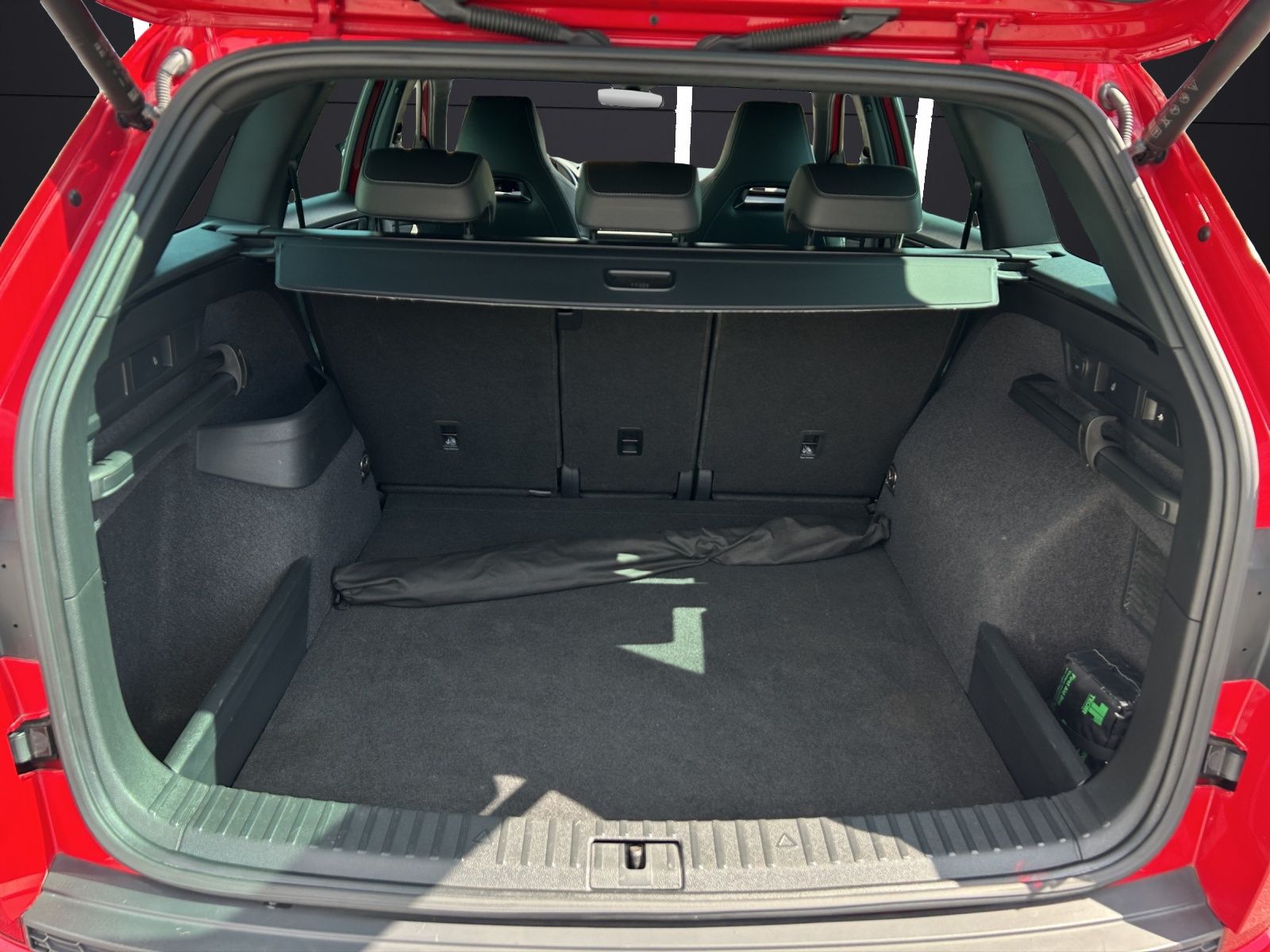 Fahrzeugabbildung SKODA Kodiaq TDI Sportline DSG 4x4 Matrix AHK Navi VC