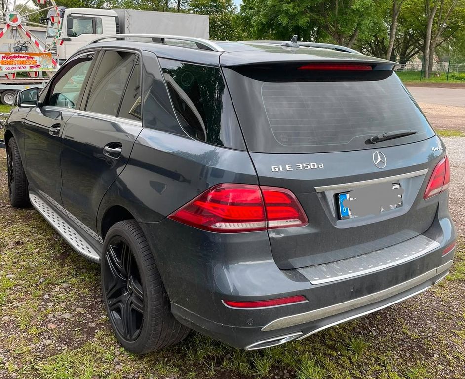 Image of Mercedes-Benz GLE 350