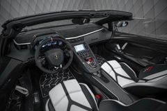 Aventador SVJ Roadster MATT GOLD CARBON WARRANTY