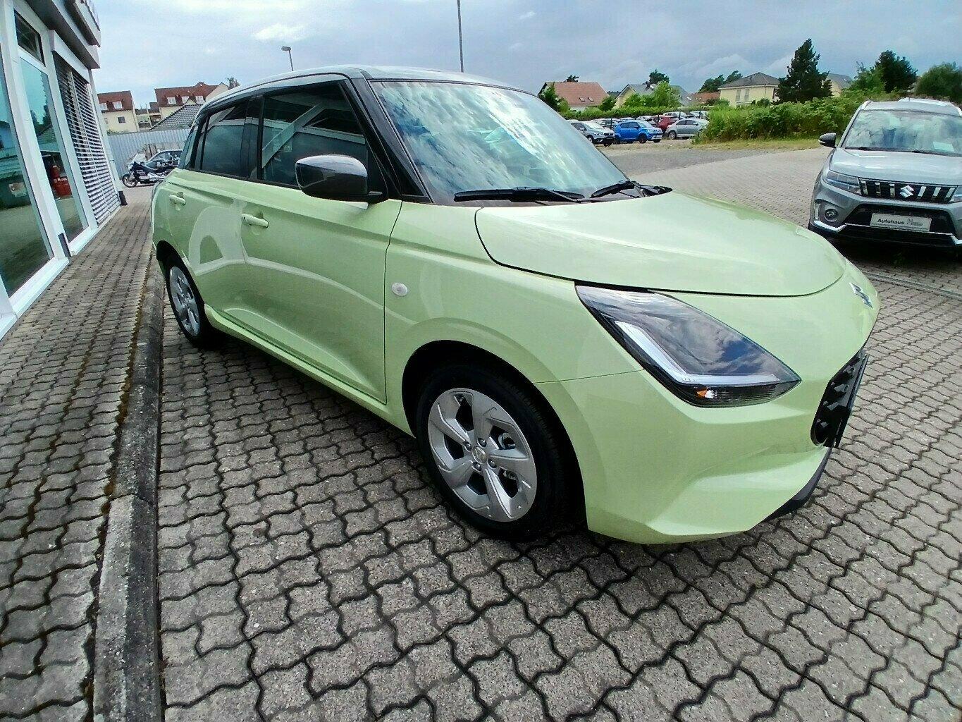 Suzuki Swift 1.2 Dualjet Hybrid Comfort CVT