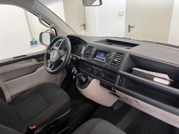 Volkswagen T6 Transporter - 11