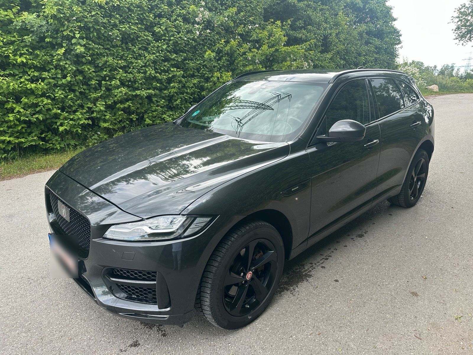 JAGUAR F-Pace