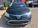 Toyota Avensis Executive2.2 150 PS Navi Alu Bi Xenon - Toyota Avensis mit Diesel-Antrieb: Kombi, Automatik