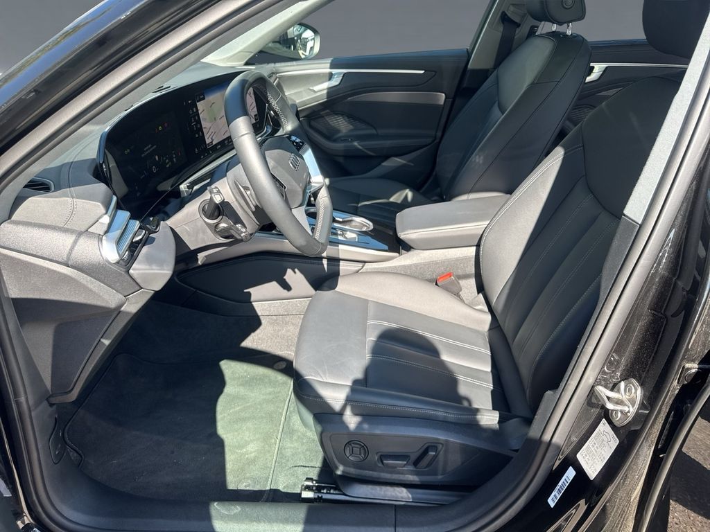 AUDI A6 2025