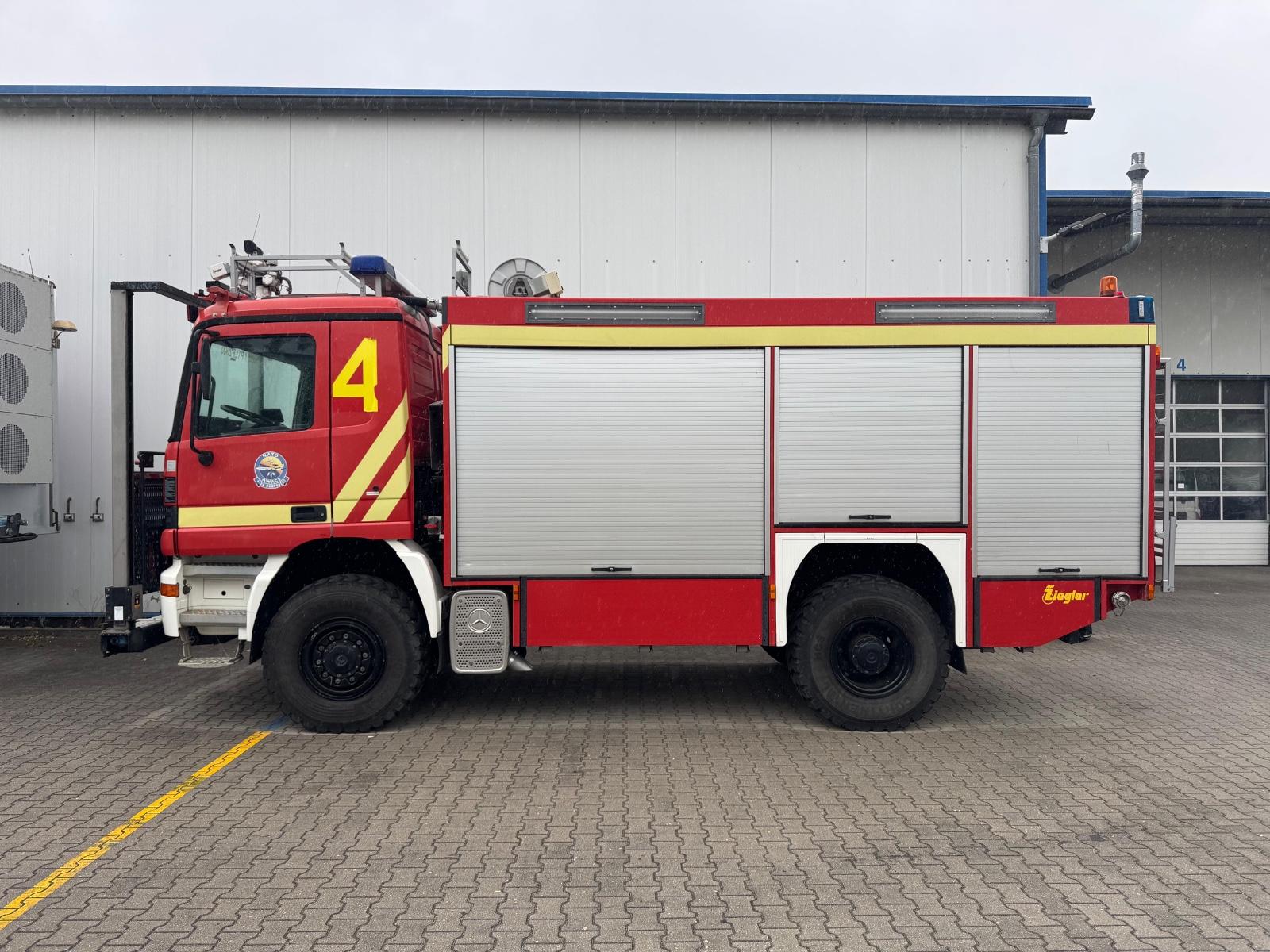 Mercedes-Benz 1848 V8 4x4 Allrad Flugfeld TLF ex NATO