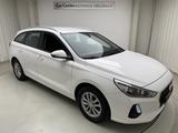 Hyundai i30 cw 1.4 Select Tempomat Winterpaket - mit Benzin-Antrieb: Kombi, Winterpaket
