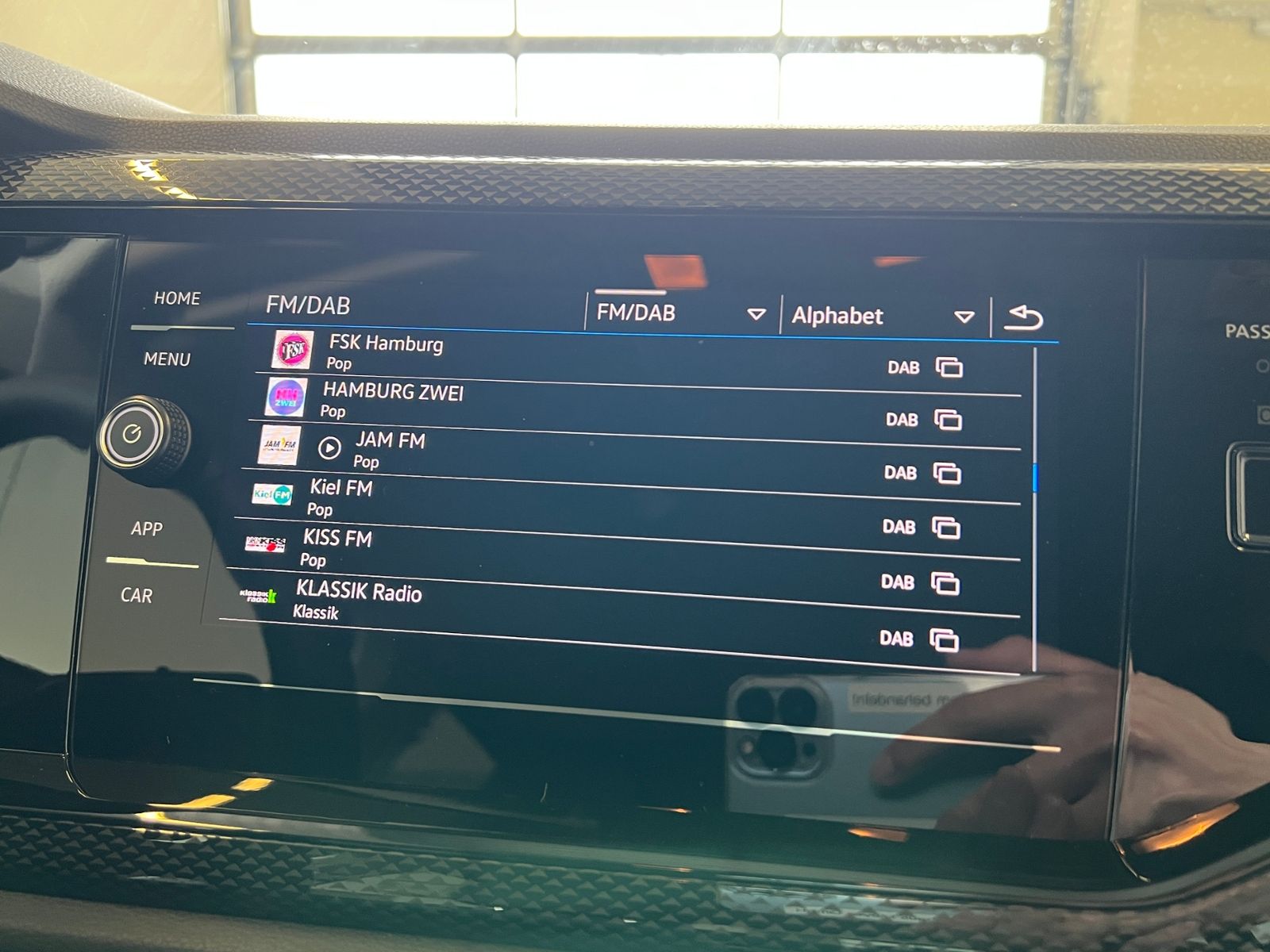 Fahrzeugabbildung Volkswagen Polo Life 1.0 TSI *LED, App Connect, PDC, Kamera