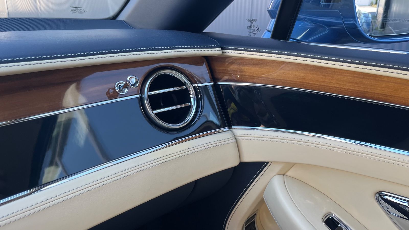 Bentley Continental GTC V8 Matrix-LED BelüfteteSitze foto 10