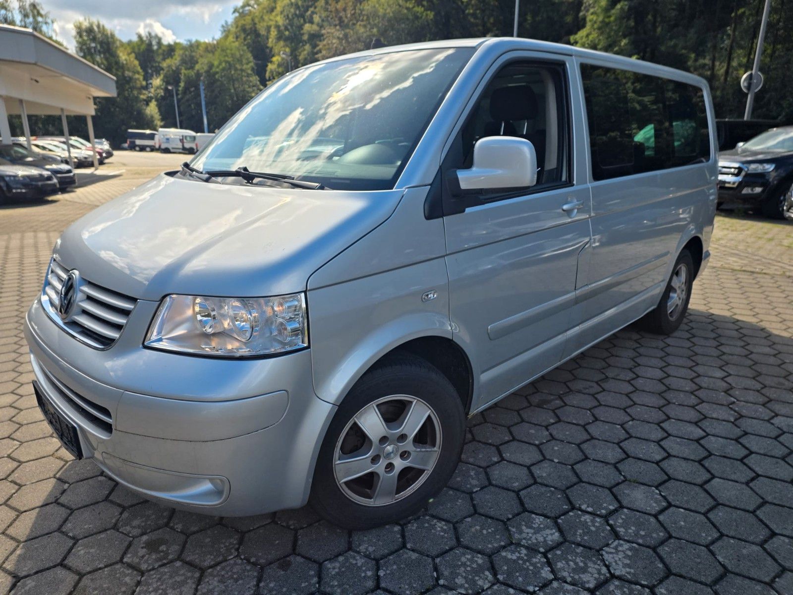 Volkswagen Volkswagen T5 Transporter Bus Multivan Comfortline