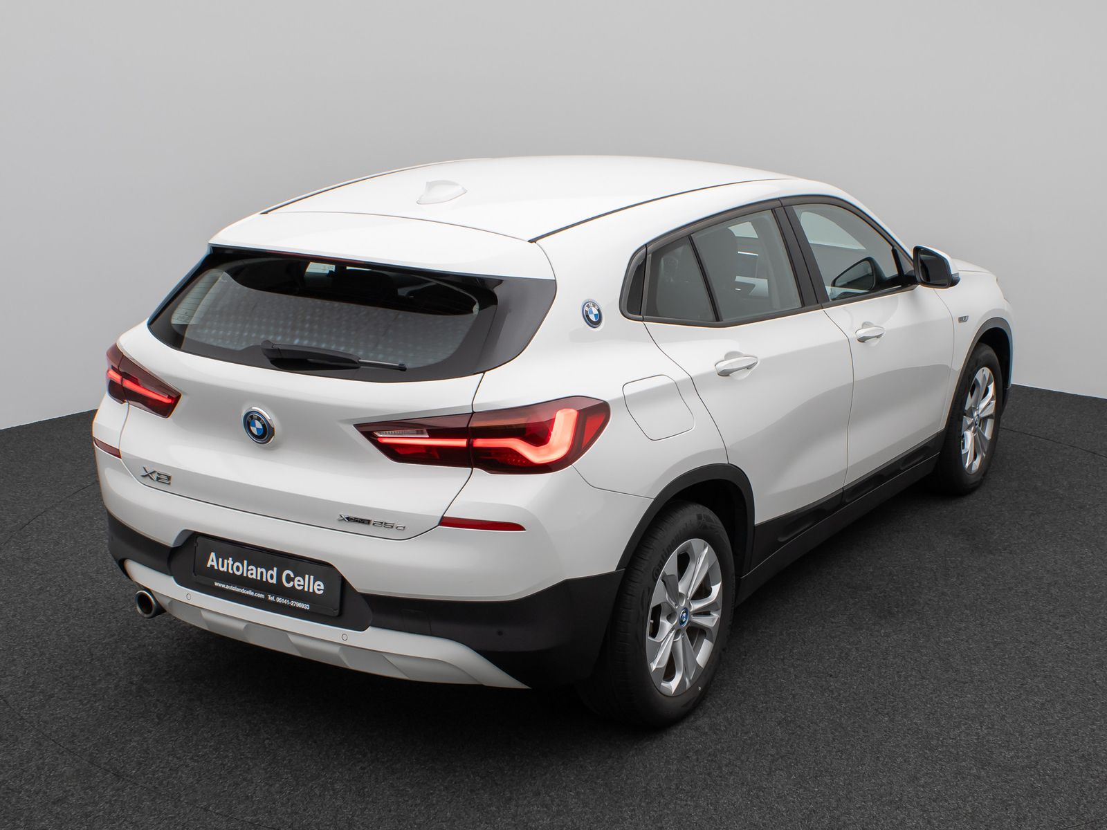 Fahrzeugabbildung BMW X2 xD25e Parkassist DAB Lordos Geschwindigkeitsr
