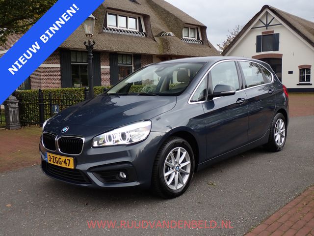 BMW 220 Active Tourer 2-serie 220i SPORTLEER/TREKHAA