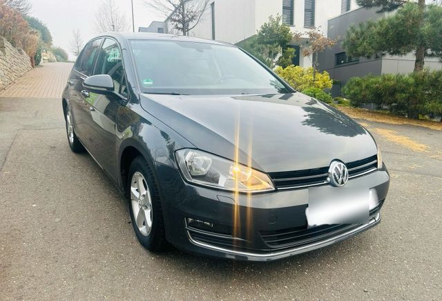 Volkswagen VW Golf VII 1.6 TDI Allstar Navi*Sitzhzg*T...