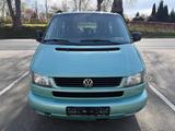 Volkswagen T4 Caravelle 2.5 syncro - Volkswagen T4 Caravelle: Grün