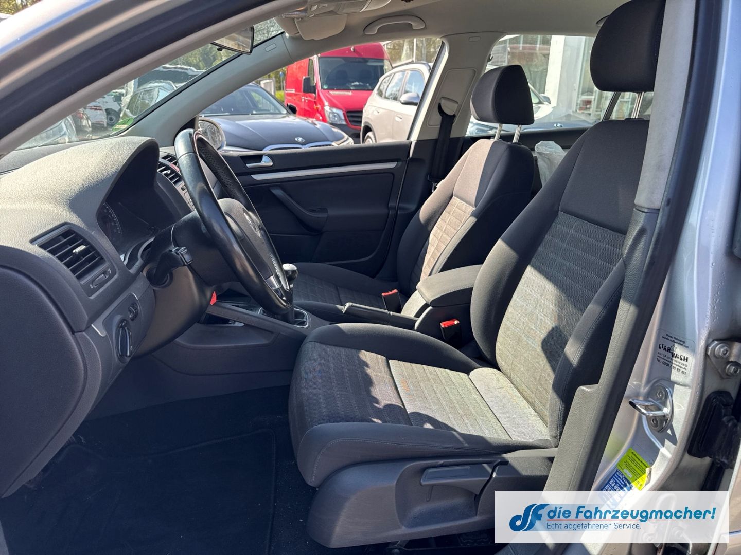 Fahrzeugabbildung Volkswagen Golf V 1,4 Tour ohne Rost Klimaau.  PDC*EXPORT
